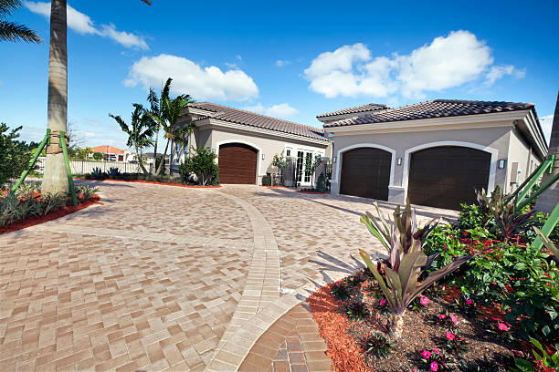 Best Decorative Driveway Pavers  in Shorewood Tower Hills Harbert, MI